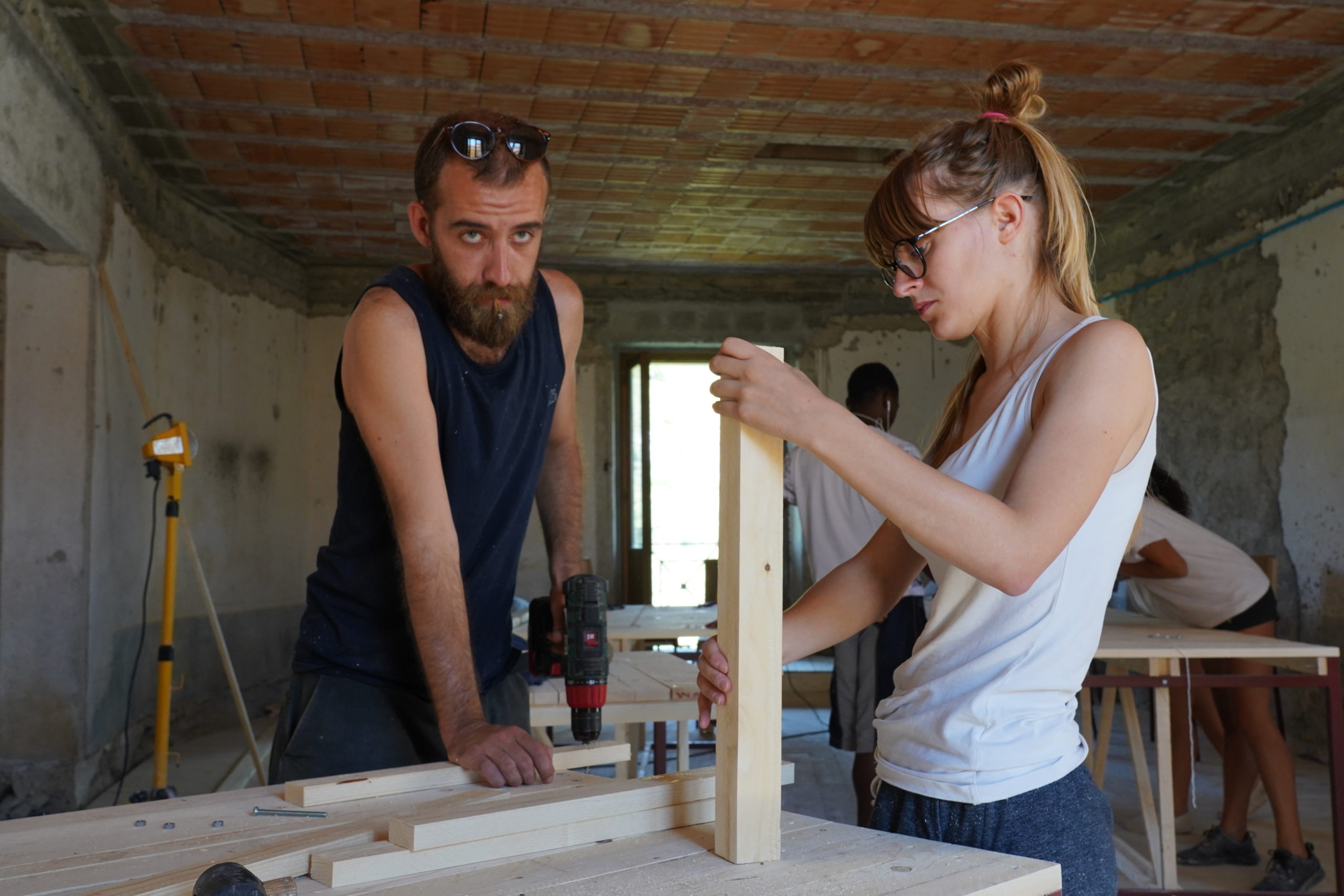 Realizzazione delle strutture d'arredo Realizzazione delle strutture d'arredo